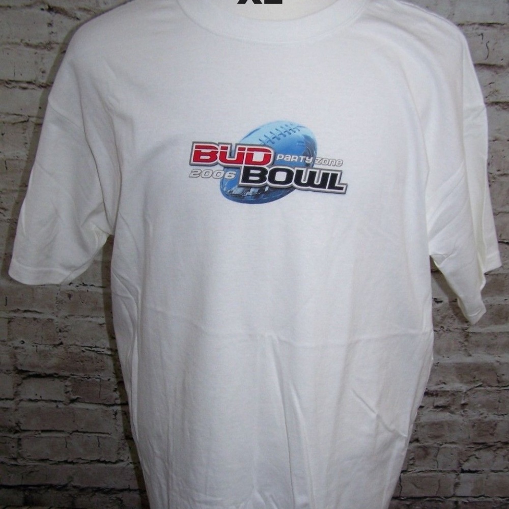 NEW in Bag Budweiser Bud Bowl 2006 T shirt Tshirt